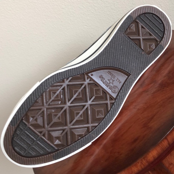 CONVERSE CHUCK TAYLOR ALL STAR HIGH TOP SNEAKERS - Picture 6 of 7